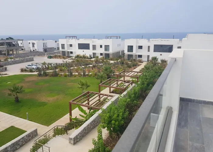 Beachfront Penthouse Apartment, Eco Wellness Resort, Heated Pool Appartamento Kyrenia (Northern Cyprus)