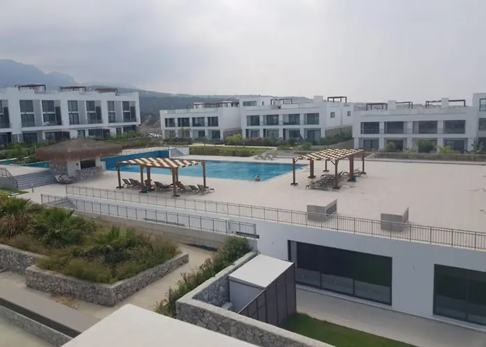 Beachfront Penthouse Apartment, Eco Wellness Resort, Heated Pool *